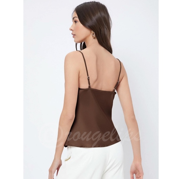 Brown Glamorous Cowl Neck Spaghetti Straps Camisole Top Cami, Draped - Picture 3 of 10